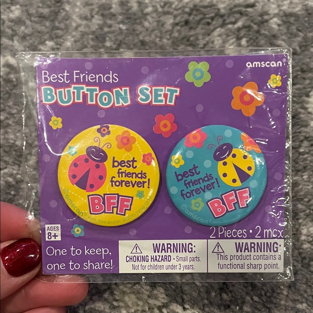 Amscan Best Friends Button Set - Yellow and Blue